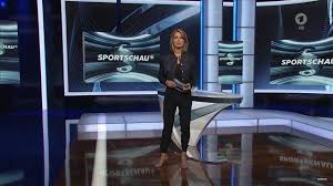 Explore tweets of sportschau @sportschau on twitter. Jessy Wellmer Sportschau 27 11 2016 Women Classy Tv