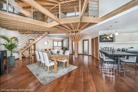 Modele Or 16 Pans Etage Combles Amenages Avec Sas Et Aile Maison Maison Ronde Maison Ossature Bois