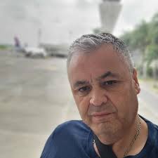 Photo by Manuel Leon (@juanmanuelleonsaavedra) · November 27, 2022