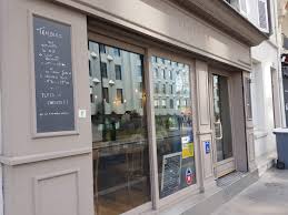 Bistrot du coin was very near the hotel we were staying at for one night in paris prior to flight home so after traveling a long day by train we were just too tired to bistro du coin was the best vegetarian meal i had in paris. Tempero Paris 13 Alessandra Montagne Ne Faillit Pas A Sa Reputation Ferme Definitivement Restos Sur Le Grill Blog Critique Des Restaurants De Paris Independant