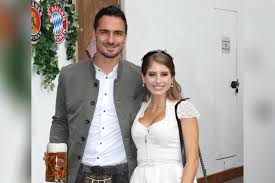 Mats julian hummels (german pronunciation: Wykdya2nuehpdm