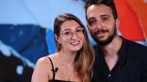Diventano ricchi vendendo i loro video su OnlyFans: Non immaginate cosa ci  chiedono di fare
