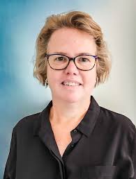 Maureen Mccabe's Instagram, Twitter & Facebook