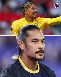 Call this pure class by Areola ❤️✨ West Ham's keeper Alphonse Areola wore  noise-cancelling headphones to support the young guy… The mascot that  accompanied him for their match against Newcastle, Charlie, has