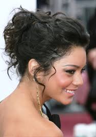 Prom hairstyles for short hair can be a little challenging to style, especially if it's fine hair. Updo Hairstyles For Short Hair For Prom Folade