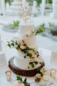 Perfect Rustic Boho Simple Wedding Cake With Real Roses And Ivy 3 Wedding Cake By Publix Simple Wedding Cake Rustic Simple Wedding Cake Wedding Cake Rustic