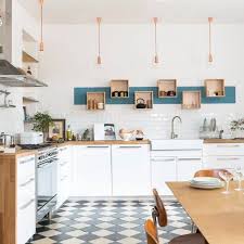 Donner De La Legerete A Une Cuisine Avec De Petits Cubes Etageres A Accrocher De Partout Quality Kitchen Cabinets Stylish Kitchen Kitchen Cabinets