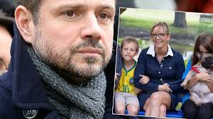 Rafał trzaskowski martwi się nie tylko o prawie miesięczną przerwę uczniów w nauce, ale także o to, że rząd w żaden sposób nie wspiera nauczycieli, rodziców i uczniów w obecnej sytuacji. Rafal Trzaskowski Dzieci Dlaczego Nie Chodza Na Lekcje Religii