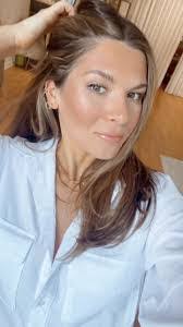 Elaine Remillard's Instagram, Twitter & Facebook