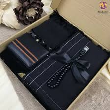 Kesolehan seseorang lelaki menjadi idaman setiap isteri dan tidak dapat dinilai dari segi lahiriah semoga bermanfaat utk kita semua terutama untuk semakin mendekatkan diri kita kepada allaah subhanahu wa ta'aala. Jual Produk Cowok Kado Wisuda Termurah Dan Terlengkap Agustus 2021 Bukalapak