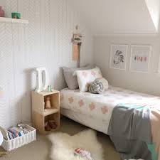 Don't we all agree that a bedroom is one of the best and favorite spots in a house? Brightening A Child S Room With Wallpaper Home Ideas