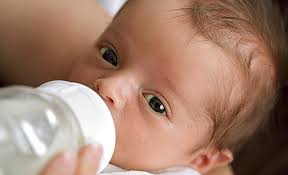 Sauglingsmilch Fur Die Flasche Kindergesundheit Info De
