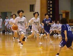 女子バスケットボール部が出場する ウインターカップ2021・福岡県予選 が始まりました。 対戦相手は、1回戦を勝ち上がった九産大九州産業高校です。 令和3年度福岡県高等学校バスケットボール選手権大会 7/4(日)2回戦. ç¾½é»'é«˜æ ¡ å¥³å­ãƒã‚¹ã‚±ãƒƒãƒˆãƒœãƒ¼ãƒ«éƒ¨ é¶´å²¡åŒ—é«˜æ ¡ã¨ã®ç·´ç¿'è©¦åˆ