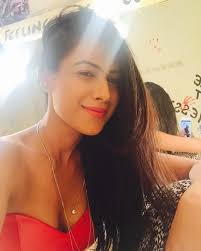 Nia managed to garner praises with shows like ek hazaron mein meri behna hai, ishq mein marjawan, jamai raja, and naagin 4 among others. Nia Sharma Hot Wallpapers Fur Android Apk Herunterladen