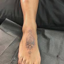 Traditional nautical tattoo on foot. 45 Awesome Foot Tattoos For Women Page 2 Of 4 Stayglam