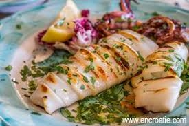 Voici Les Plats Typiques Croates Que Vous Devrez Gouter Lors De Votre Sejour En Croatie Vous Retrouvez La Plupart De Ce Rezeptideen Lebensmittel Essen Rezepte
