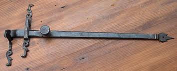 Epingle Sur Anciennes Ferrures De Porte