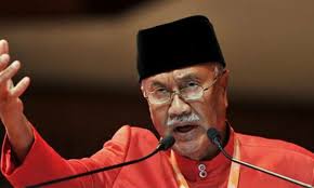 Gerakan pembela ummah (ummah) hairan dengan tindakan segelintir pihak yang terlalu memberi perhatian dengan isu pendakwah kontroversi, dr. 2jasiycxgatxim