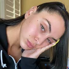 Tw Pornstars Sahlt Twitter I Been Kissed Everywhere On My Face And Body  Then If Thatssexiezpix Web Porn