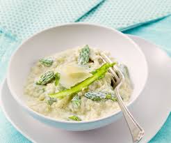 Recette Facile Risotto D Asperges Vertes Au Fromage De Chevre Frais Risotto Recette De Plat Fromage De Chevre Frais