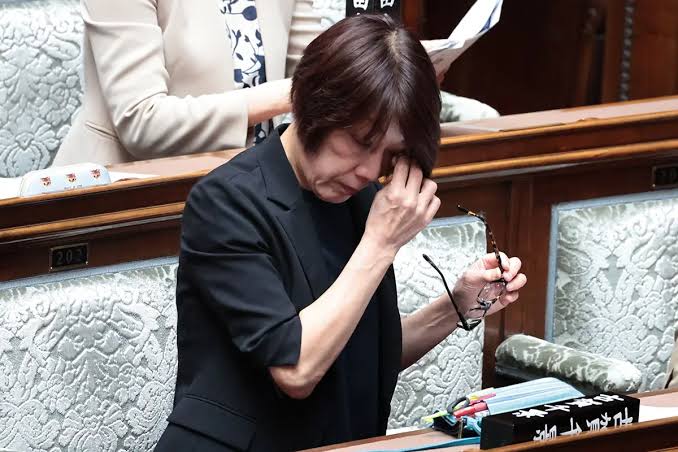 自衛隊」発言・古賀議員も国会で後悔の涙 「発言撤回は当然だが、経済的な事情と入隊は無関係ではない」と専門家 | 女性自身