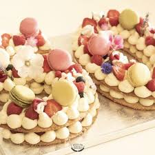 Number Cake Pate Sucree Noisettes Et Creme Diplomate Recette En 2020 Gateaux Et Desserts Gateau En Chiffre Recette Avec Des Fraises