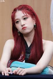 Pin By Moon White On Formis 9 Kpop Hair Color Red Hair Korean Kpop Hair
