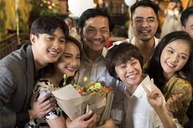 Cô hai anh thư xinh đẹp, sắc sảo, thực dụng; Vá» Nha Ä'i Con Tháº¯ng Lá»›n á»Ÿ Giáº£i Canh Diá»u Vang Bao NgÆ°á»i Lao Ä'á»™ng