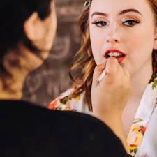 Who can recommend a bridal hairstylist in Evansville, IN?