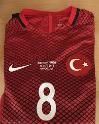 قارب يبحر عبر طبقة تشبه الهلام على شاطئ كاديبوستان لبحر مرمرة في تركيا. Salah On Twitter Ù‚Ù…ÙŠØµ Ù…Ù†ØªØ®Ø¨ ØªØ±ÙƒÙŠØ§ Ù„Ù…Ø¨Ø§Ø±Ø§Ø© Ø§Ù„ÙŠÙˆÙ… Ø¶Ø¯ Ø£Ù†Ø¬Ù„ØªØ±Ø§