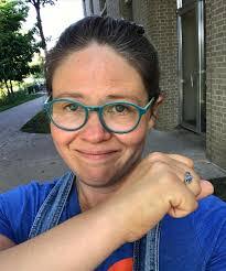 Lorie Burns's Instagram, Twitter & Facebook