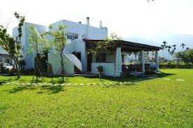 南投住宿推薦 微笑58民宿 埔里地中海的親子民宿 食尚玩家推薦 跟著領隊sky玩 一日遊 美食 親子 景點 住宿 house styles mansions hotel