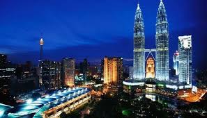 West malaysia occupies the southern half of a peninsula shared with thailand, while east malaysia is situated on the borneo island. 25 Honeymoon Destinations In Malaysia 2021 Things To Do Best Time To Visit