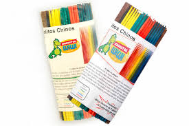 Un set compuesto por 30 palillos de plástico que vienen en diferentes colores. Palitos Chinos De Madera Con 41 Piezas Juegos De Mayoreo Wiwi