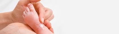 Zu beachten ist allerdings, dass zwischen dem ergebnis eines allergietests und den auftretenden beschwerden kein enger zusammenhang bestehen muss. Neurodermitis Bei Babys Erkennen Und Behandeln Peba