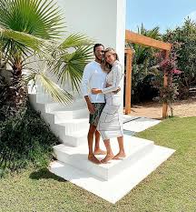 Mısırlı iş adamı sevgilisi mohammed alsaloussi ile evleneceğini açıklayan şeyma subaşı'nın hamile olduğu iddia edildi. Seyma Subasi Hamile Oldugunu Dogruladi Samdan