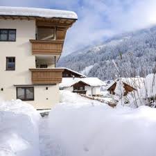 Check spelling or type a new query. Berg Bluamen Appartements Stubai Neustift Im Stubaital Updated 2021 Prices