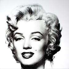 Marilyn Monroe (White)