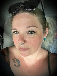 Wanda Wolf's Instagram, Twitter & Facebook