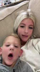 Mia Bowen's Instagram, Twitter & Facebook