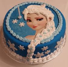 Foto delle 99 più belle torte di compleanno di frozen con decorazioni in pasta di zucchero (pdz) per creare la principessa elsa. Elsa Torte Frozen Die Eiskonigin Elsa Torte Torte Kindergeburtstag Anna Elsa Torte
