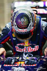 New collection of pictures, images and wallpapers with. Sebastian Vettel Red Bull Racing Rb9 Main Gallery Photos Motorsport Com Red Bull Racing Racing Helmets Motorcycle Helmet Design