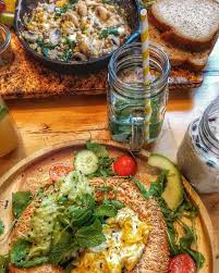 The menu comprises breakfast classics like eggs benedict, pancakes, bagels and fruit bowls, along with a variety of hot and cold drinks.i had pancakes with nutella and vanilla ice cream. Cafe Buur Fruhstuck Ist Schon Was Tolles Besonders Facebook