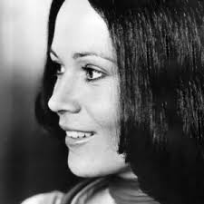 آهنگ پیر فرزانه پریسا