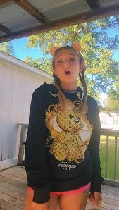 𝓟𝓸𝓸𝓱 𝓑𝓮𝓪𝓻🤍 (@pinkpoohbear420)'s videos with original sound