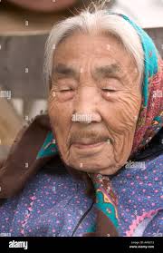 Inuit clothing alaska hi-res stock photography and images