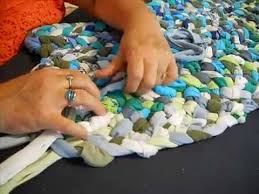 Learn how to make a denim rag rug. 5 Strand Braid In Runner Rag Rug Part 3
