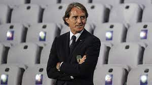 Roberto mancini has built an italy team with a strong group identity and a good mix of veterans and exciting younger talent. Italien Verlangert Vor Em Mit Nationaltrainer Mancini Bis 2026 Transfermarkt