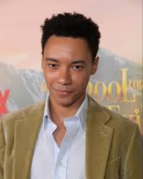 Flora Spencer-Longhurst and Kit Young Photo (2017-09-15 07:23:59)