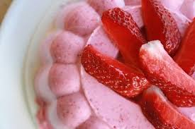 Bavarois A La Fraise Et A L Agar Agar Recette Ptitchef Bavarois Fraise Recette Bavarois Fraise Agar Agar